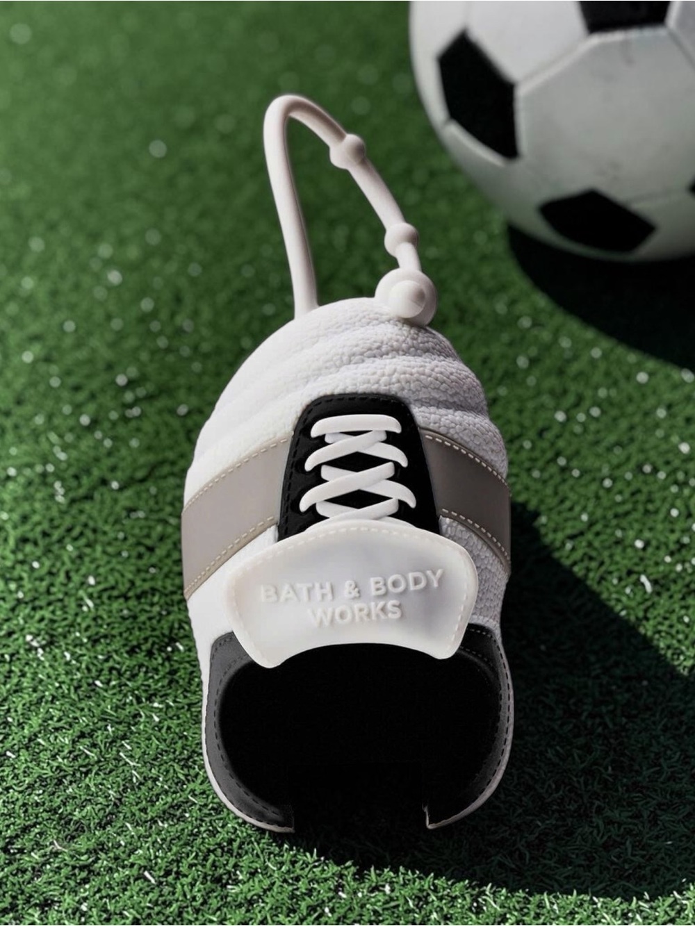 NWT Bath & Body Works Soccer Cleat PocketBac Holder